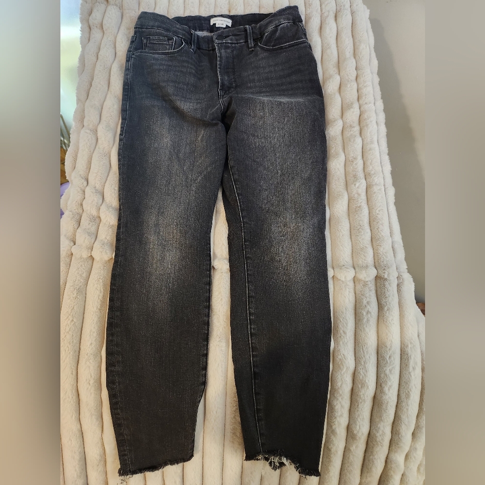 Good American Frayed Hem Skinny Jeans